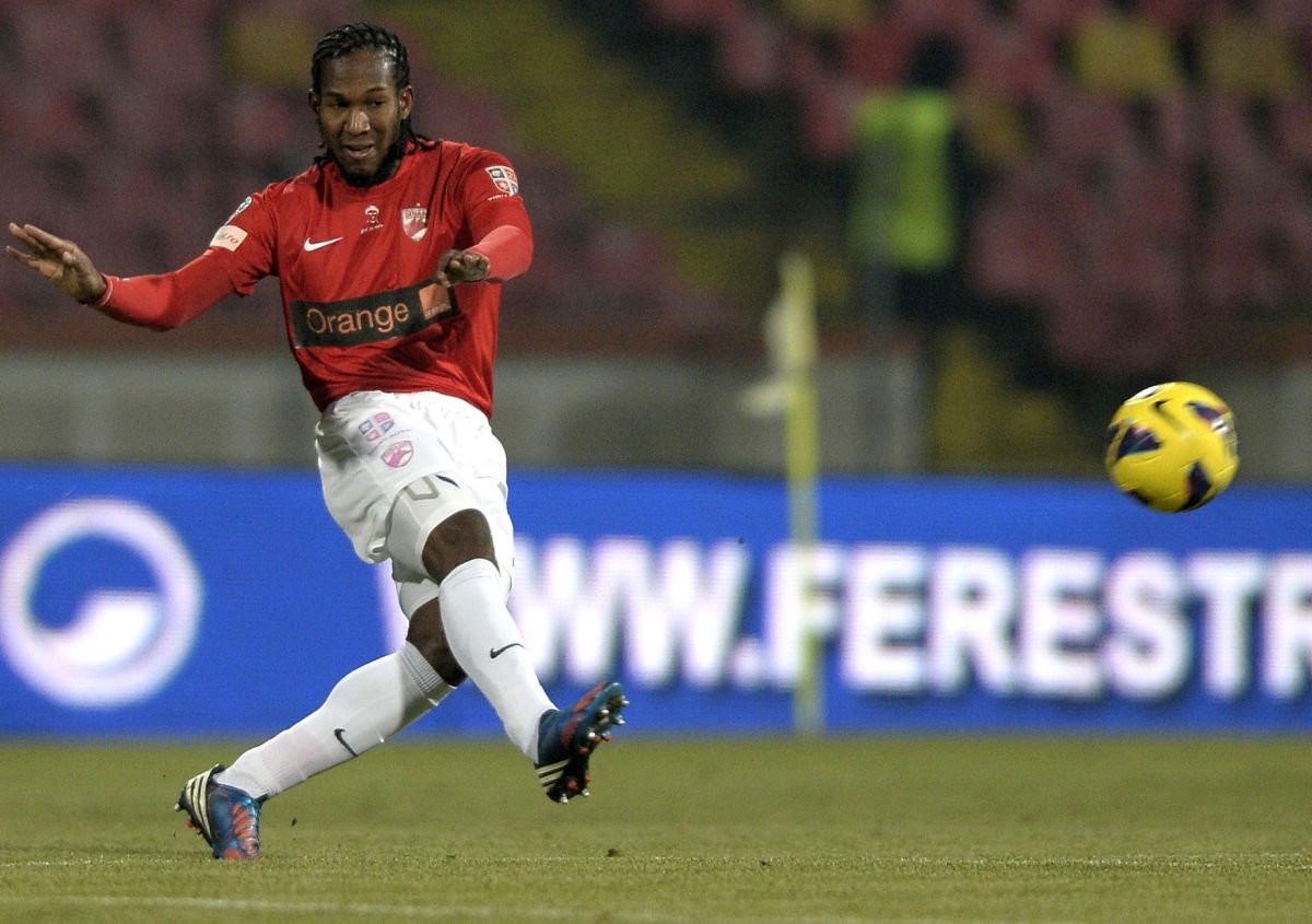 Francezul trecut pe la Dinamo a rămas îndrăgostit pe viață de București: „Îmi amintește mult de Paris, iar mâncarea era uimitoare!” » Interviu după 10 ani cu jucătorul dat dispărut de club