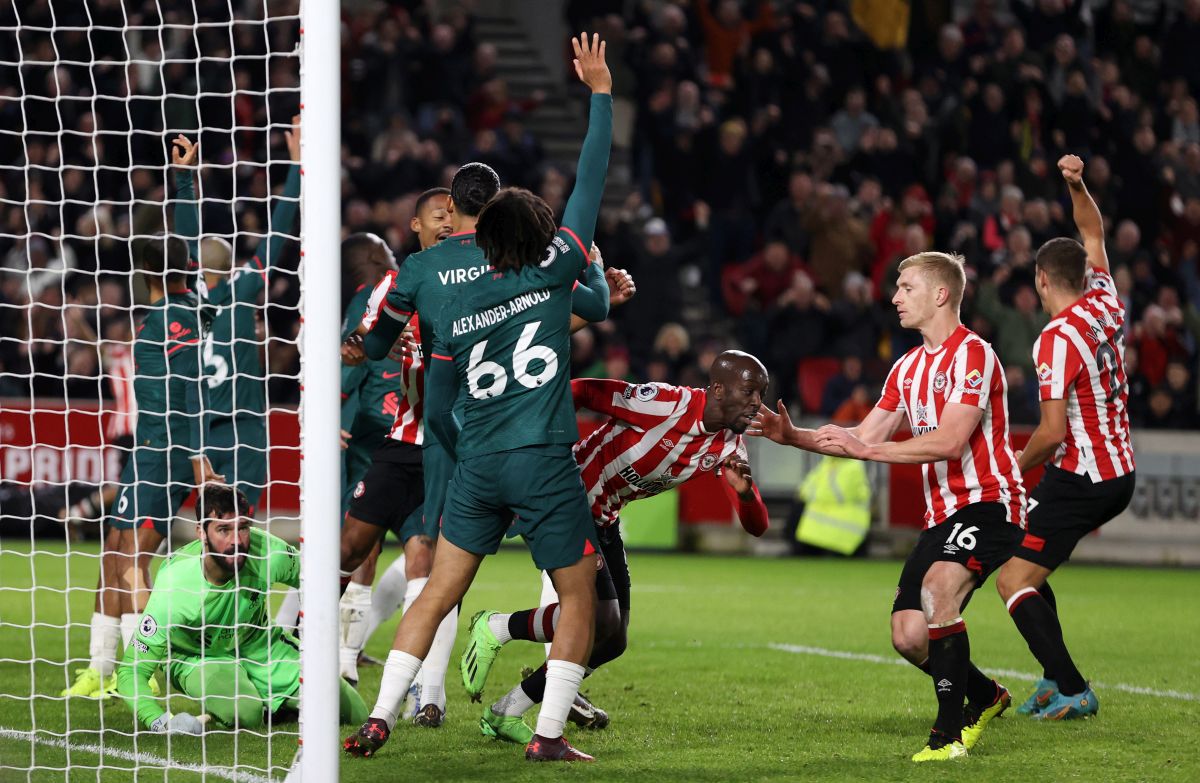 Liverpool e tot mai departe de Champions League! S-a prăbușit pe terenul lui Brentford » Nu se mai întâmplase de aproape un secol!
