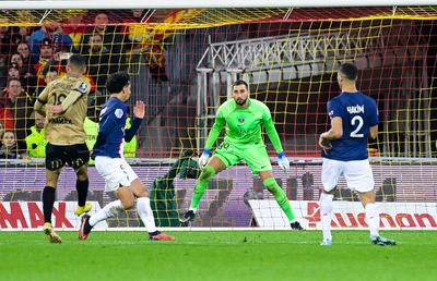 În vizorul fanilor » Jucătorul lui PSG luat la țintă după rușinea cu Lens