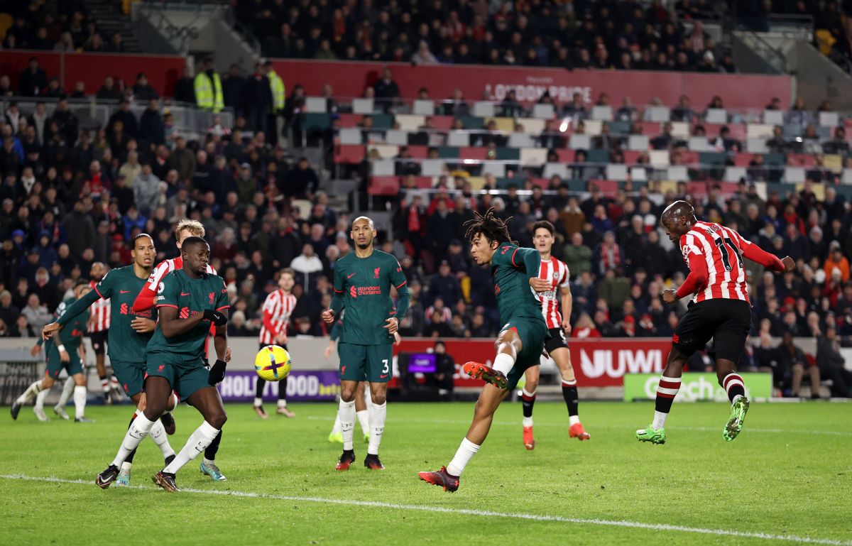 Brentford - Liverpool 3-1 / „Cormoranii”, înțepați de „albine” în primul meci din 2023
