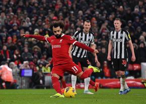 Ce a schimbat Mo Salah la pauza meciului cu Newcastle și la ce record a ajuns golgheterul lui Liverpool!