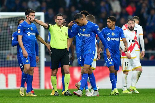 Mason Greenwood, trimis la vestiare de arbitrul Jorge Figueroa Foto: Guliver/GettyImages