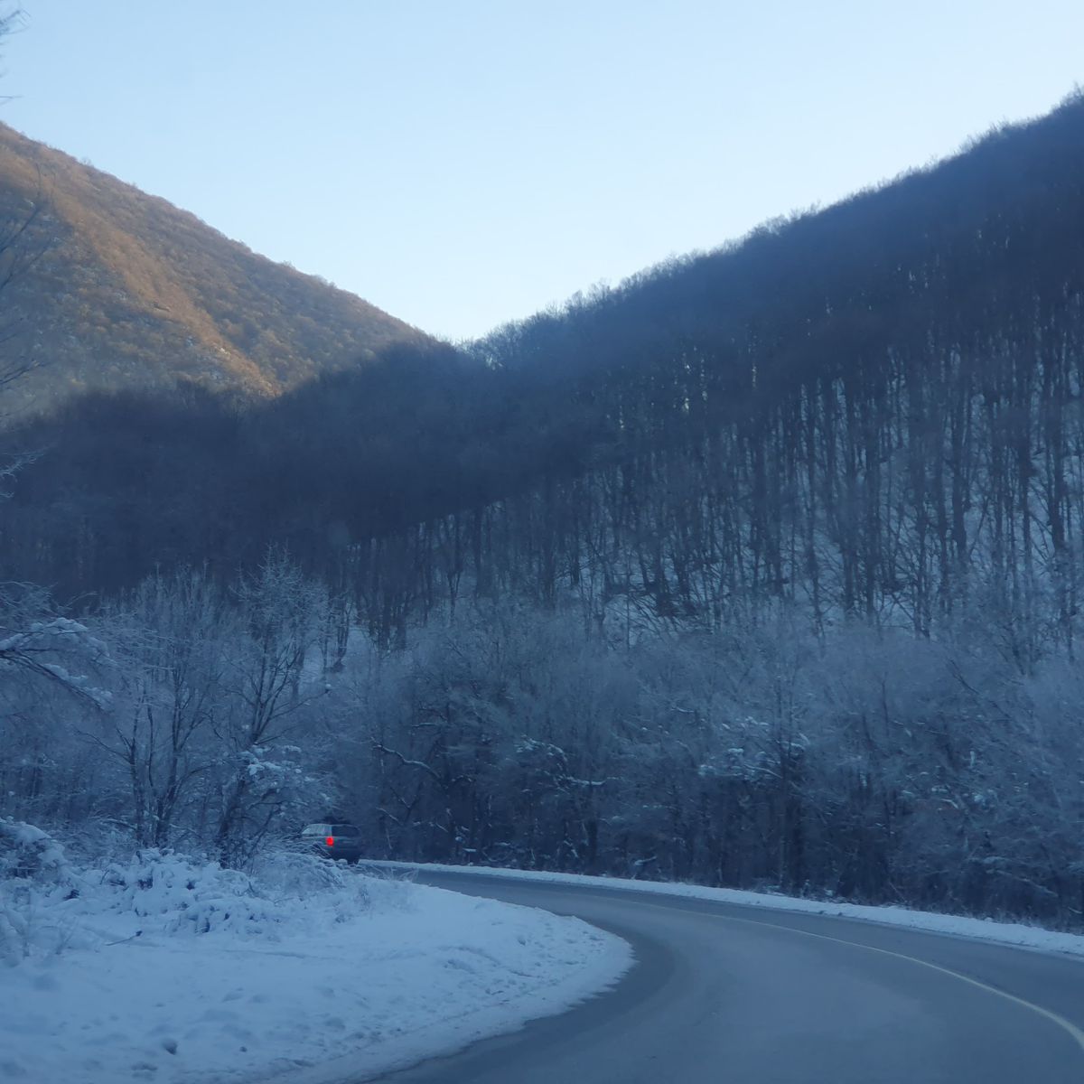 Zăpadă în Bulgaria, senin în Turcia