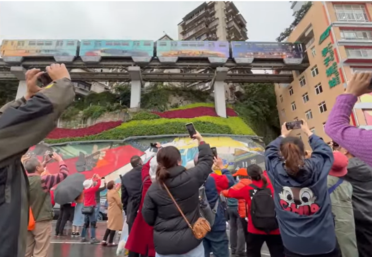 Imagini INCREDIBILE cu Chongqing, cel mai mare oraș al Chinei: peisaje desprinse din filmele-SF