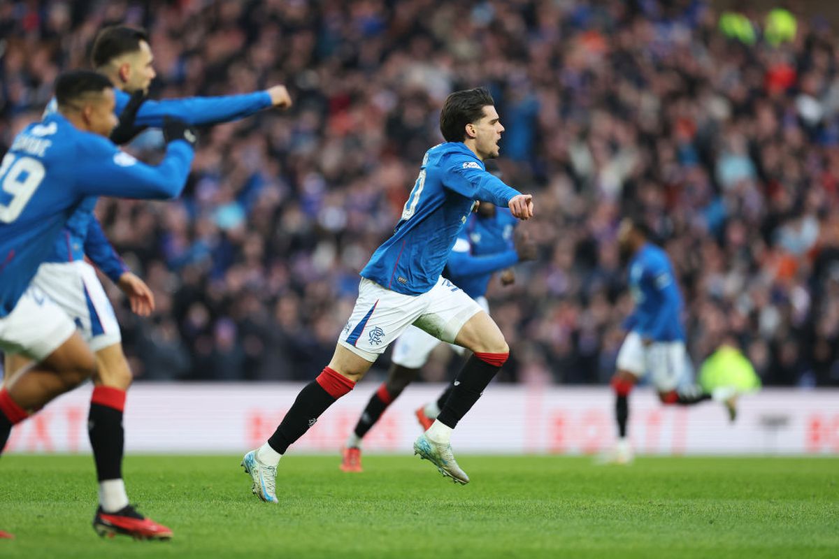 Plecăciuni și note mari în Scoția pentru Ianis Hagi, după recitalul din Rangers - Celtic: „Irezistibil! A «bâzâit» de parcă viața lui depindea de asta”