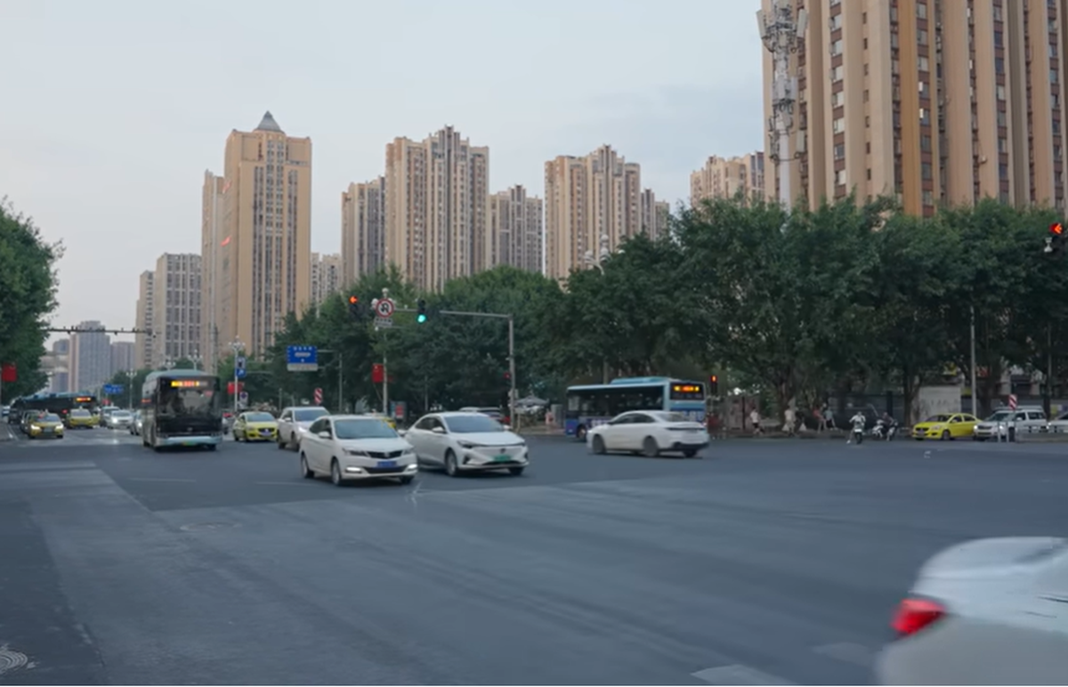 Imagini INCREDIBILE cu Chongqing, cel mai mare oraș al Chinei: peisaje desprinse din filmele-SF