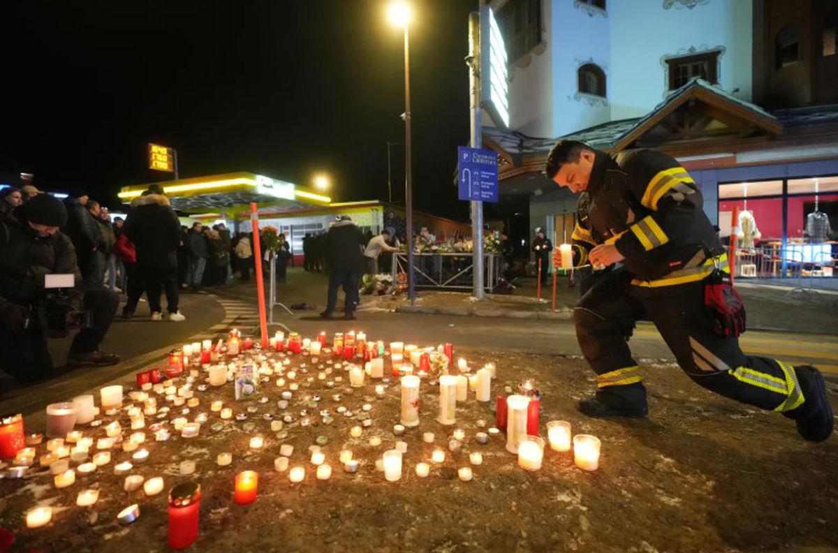 Flori și candele aprinse în memoria victimelor tragediei din Crans Montana