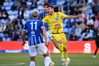 Pus pe liber după ce și-a „mitraliat” colegii, semnează cu altă echipă din Superligă