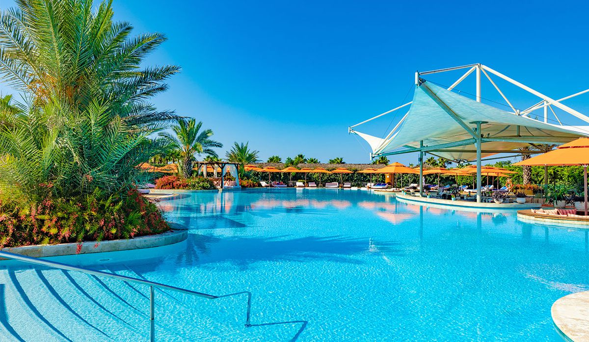 Granzii din Superligă, despărțiți de 20 km » FCSB e într-un complex de top, Dinamo și Rapid pe malul apei, iar Craiova e pe urmele lui Obama și Putin