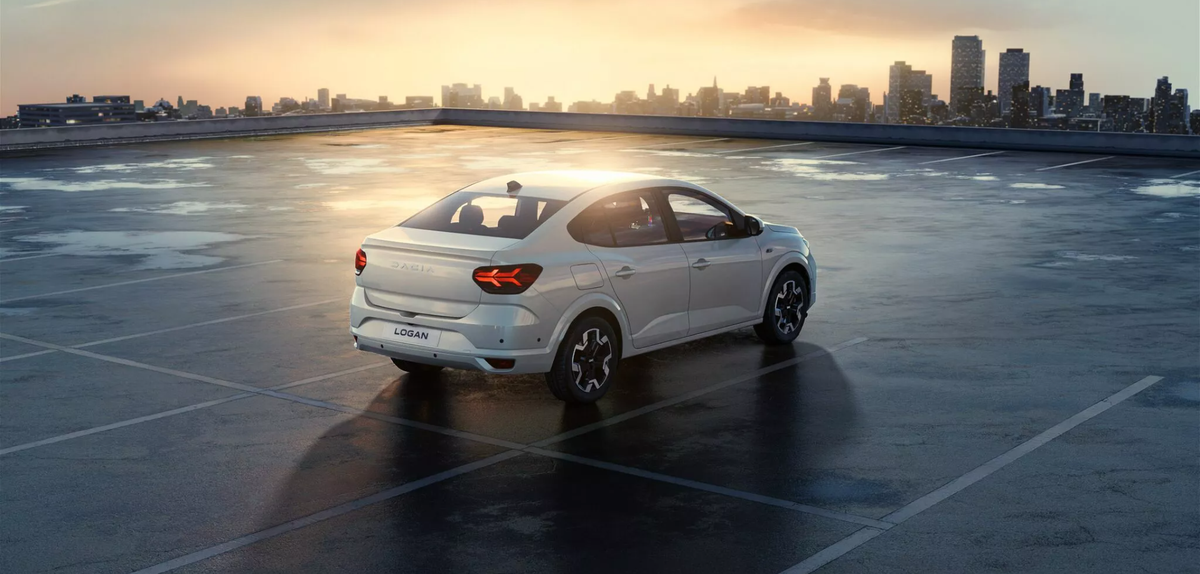 Românii au văzut prețul noului model Dacia și au reacționat dur: „Cum să coste atât? Iau Passat și mai rămân cu bani”