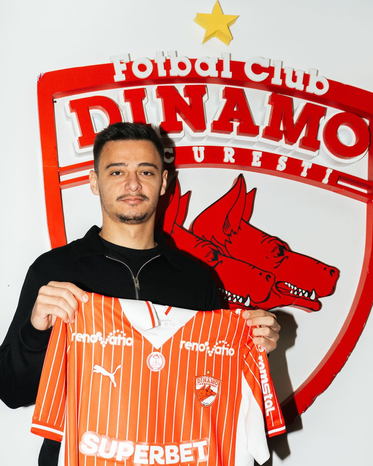 Valentin Țicu, prezentat oficial la Dinamo