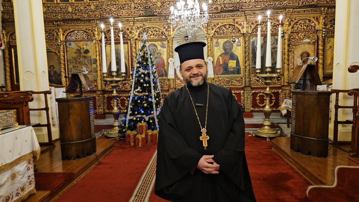 Părintele Sergiu Vlad de la Istanbul