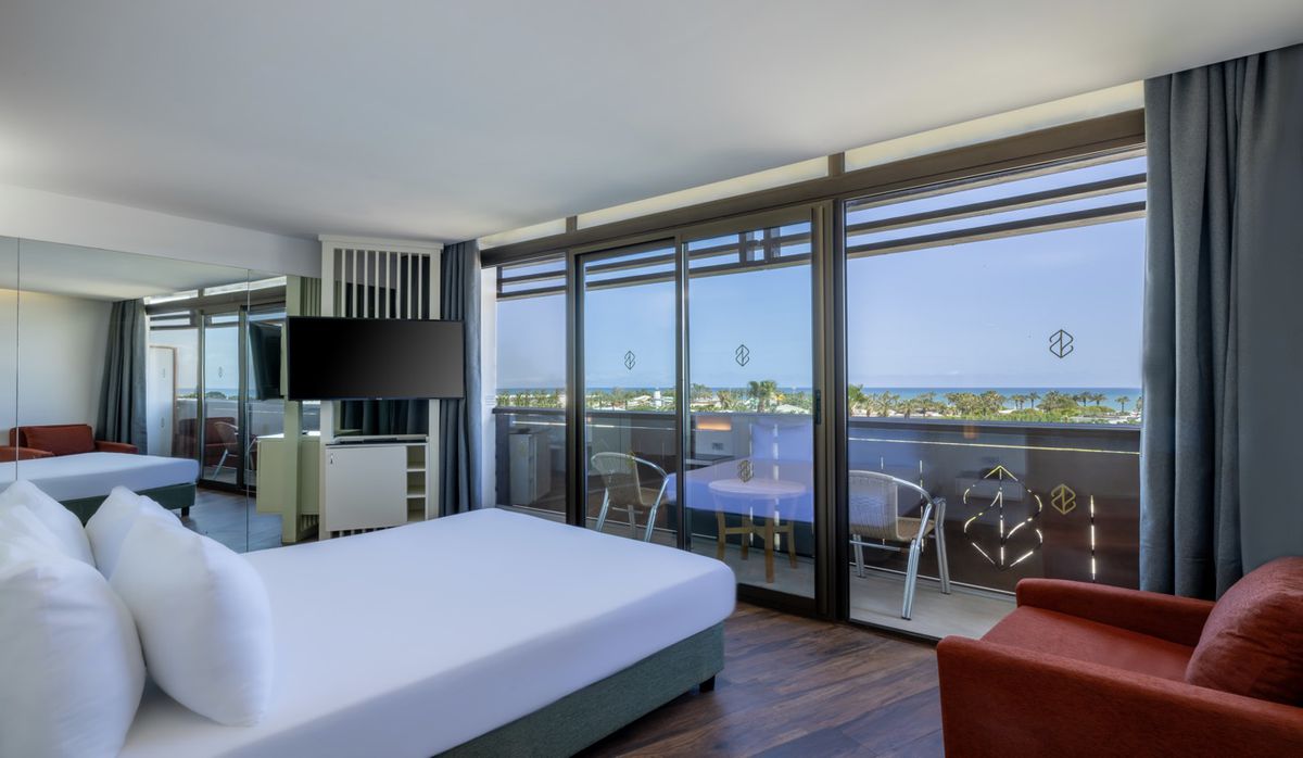 Granzii din Superligă, despărțiți de 20 km » FCSB e într-un complex de top, Dinamo și Rapid pe malul apei, iar Craiova e pe urmele lui Obama și Putin