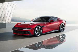 Sergio Ramos își etalează noul „bolid” de jumătate de milion de euro