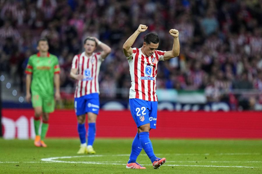Giacomo Raspadori, internațional italian cu 45 de selecții și 11 goluri, s-ar despărți de Atletico după doar 406 minute jucate în acest sezon / Foto: Imago Tottenham a dat răspunsul la propunerea lui AS Roma » Ce se întâmplă cu transferul lui Radu Drăgușin!