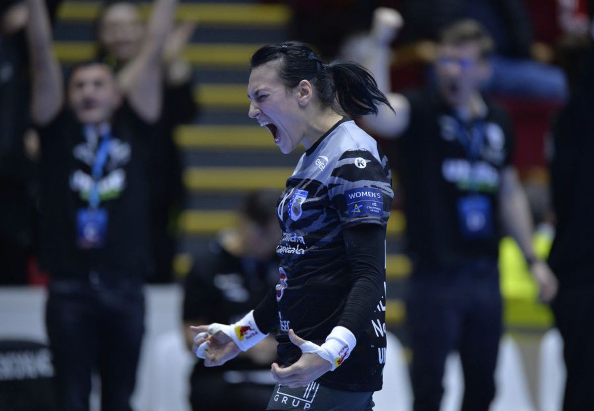 Vipers Kristiansand - CSM București // Adrian Vasile explică schimbarea radicală de atitudine a „tigroaicelor”: „Vreau să cred că asta e fața echipei mele”