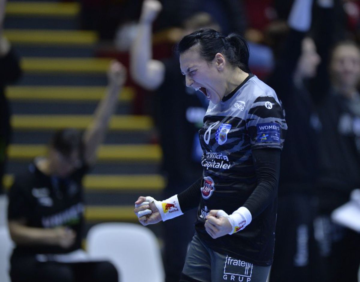 Vipers Kristiansand - CSM București // Adrian Vasile explică schimbarea radicală de atitudine a „tigroaicelor”: „Vreau să cred că asta e fața echipei mele”