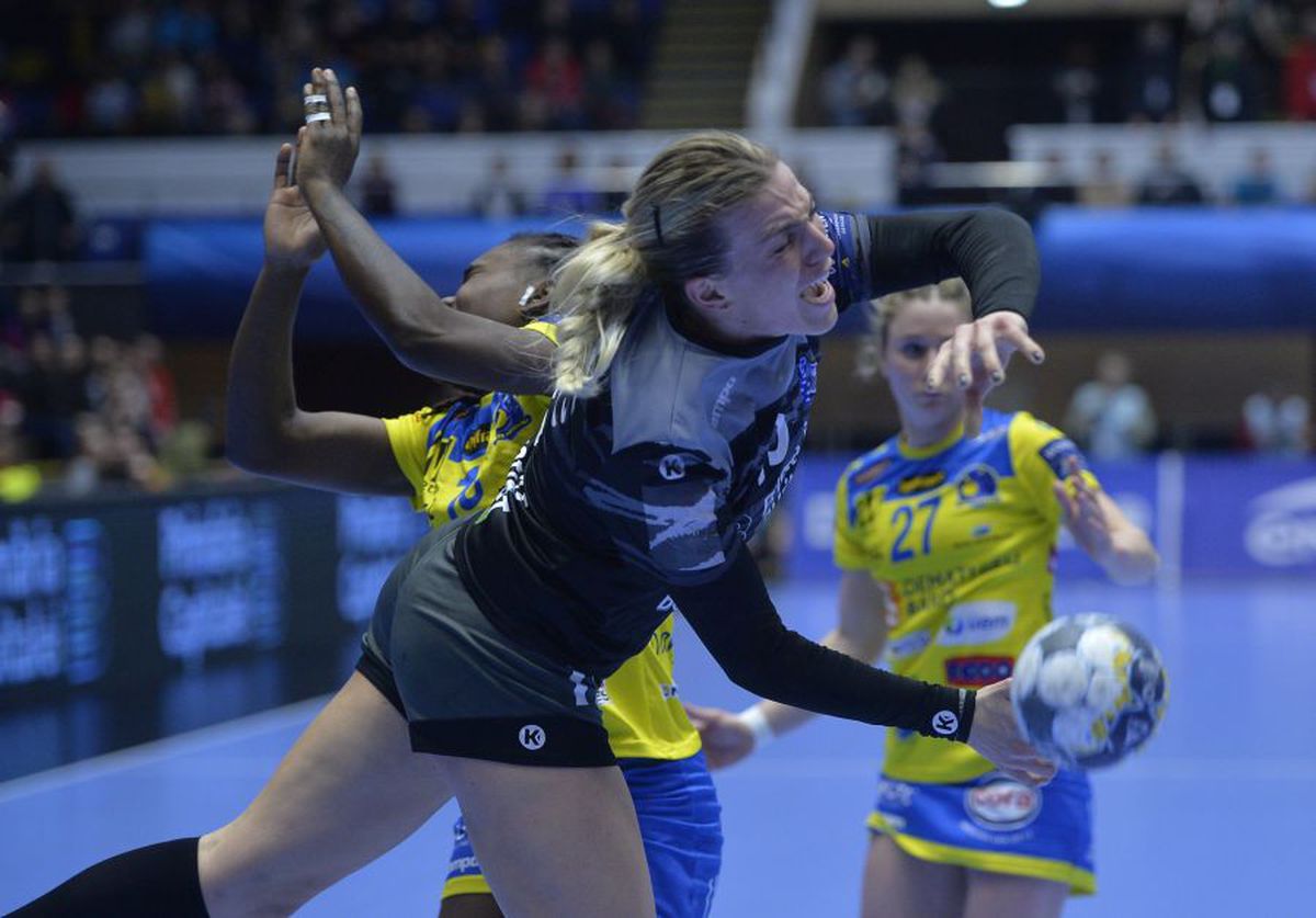 Vipers Kristiansand - CSM București // Adrian Vasile explică schimbarea radicală de atitudine a „tigroaicelor”: „Vreau să cred că asta e fața echipei mele”