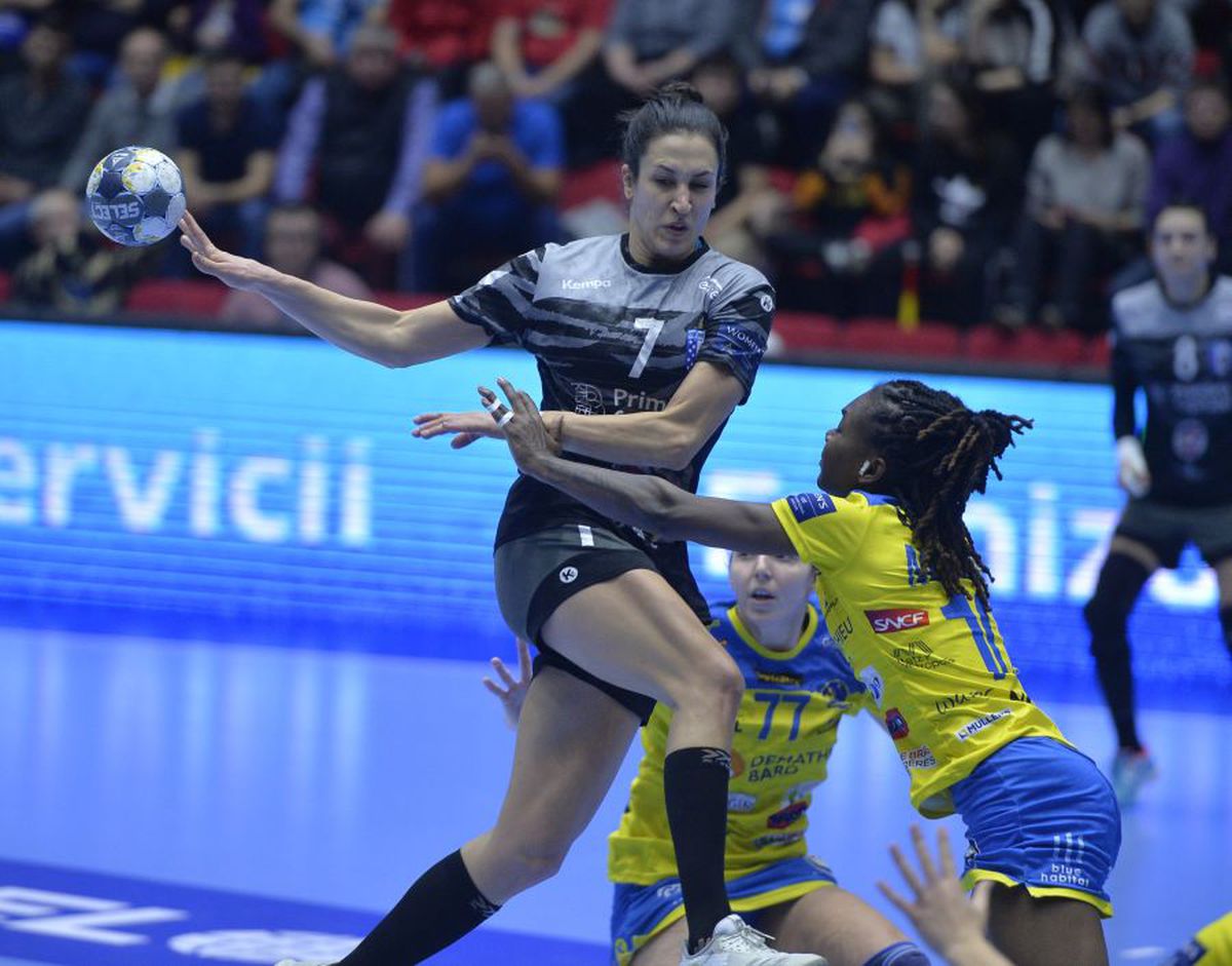 Vipers Kristiansand - CSM București // Adrian Vasile explică schimbarea radicală de atitudine a „tigroaicelor”: „Vreau să cred că asta e fața echipei mele”