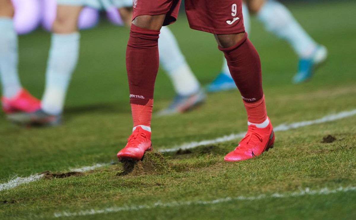 CFR CLUJ - FCSB // FOTO Teren de județeană la derby! Care sunt zonele cele mai afectate