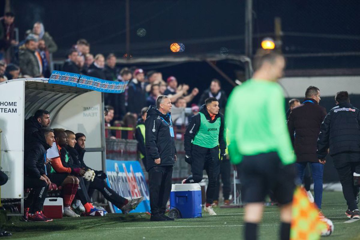 CFR CLUJ - FCSB. EXCLUSIV Un conducător al campioanei i-a cerut lui Dan Petrescu să joace ofensiv: „Să nu-mi dea emoții, pentru că sufăr mult!”