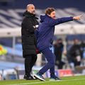Situația tensionată de la Marseille se agravează. După ce fanii au luat cu asalt cantonamentul și au provocat amânarea partidei cu Rennes, azi a demisionat antrenorul Andre Villas-Boas