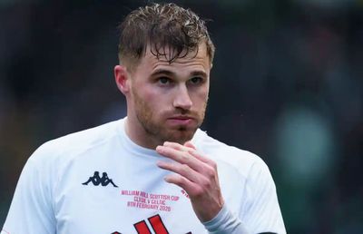 Căpitanul și-a reziliat contractul, iar sponsorul a renunțat la tot după transferul unui jucător condamnat pentru viol!