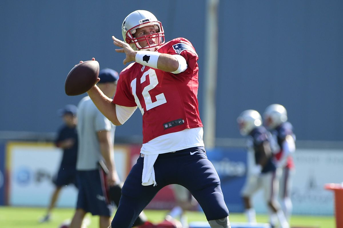 Tom Brady se retrage » Cum arată cariera unuia dintre cei mai buni jucători din istoria NFL