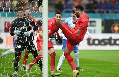 Scos din lot la derby-ul CFR - FCSB? I-au cerut permisiunea lui Gigi Becali să nu urce în avionul de Cluj