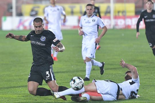 Marquinhos Pedroso, în stânga, în perioada de la Farul // sursă foto: Imago Images