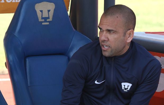 A fost publicat mailul primit de Dani Alves: „Trebuie să ne dai 4,5 milioane de euro”