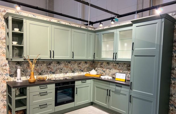 De ce să alegi mobilă de bucătărie la comandă atunci când redecorezi