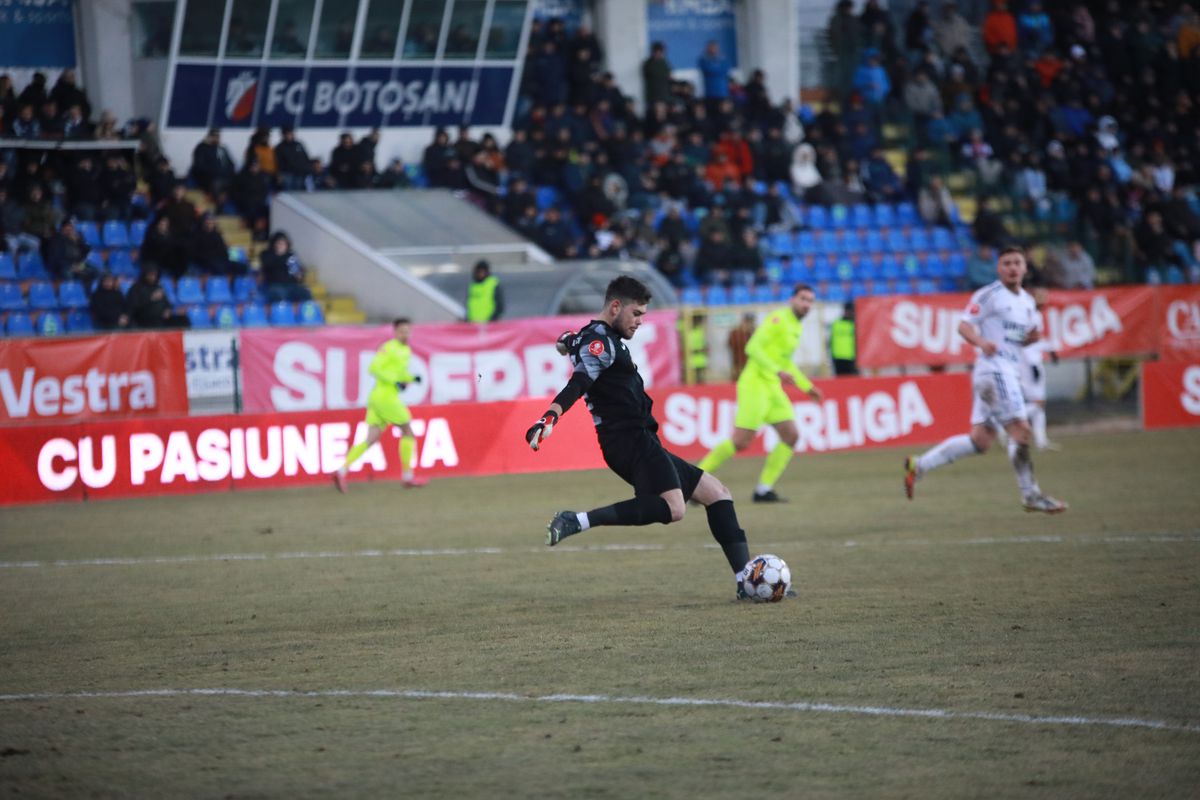 FC Botoșani - Poli Iași 2-1, în etapa #24 » Un gol marcat în prelungiri o duce pe Dinamo pe ultimul loc în Liga 1!