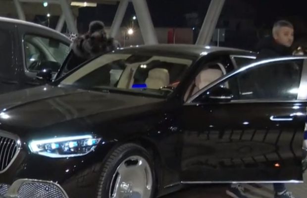 Adrian Mititelu, show înaintea meciului cu Dinamo » Din ce mașină a coborât la stadion