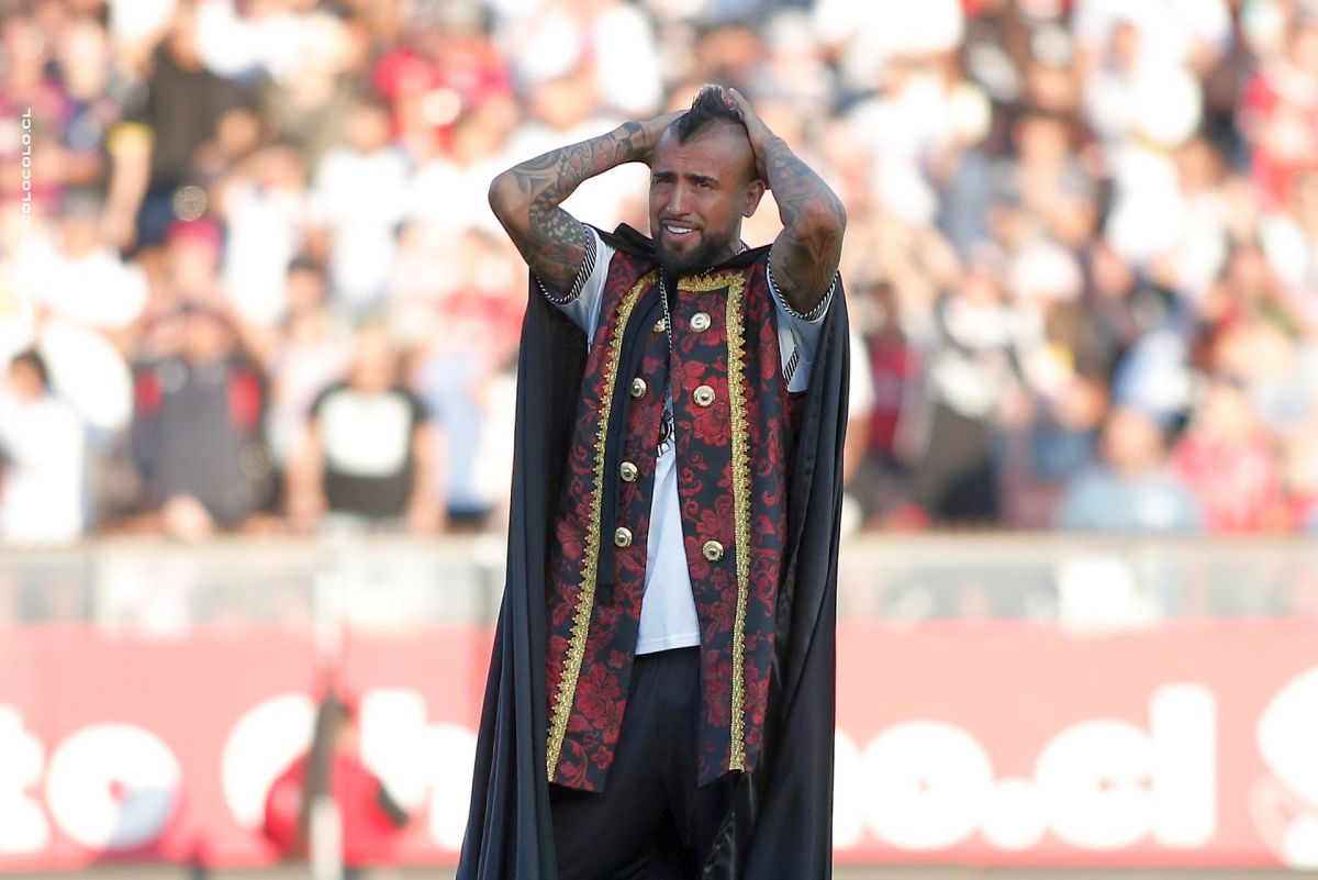 Arturo Vidal, prezentat la Colo Colo