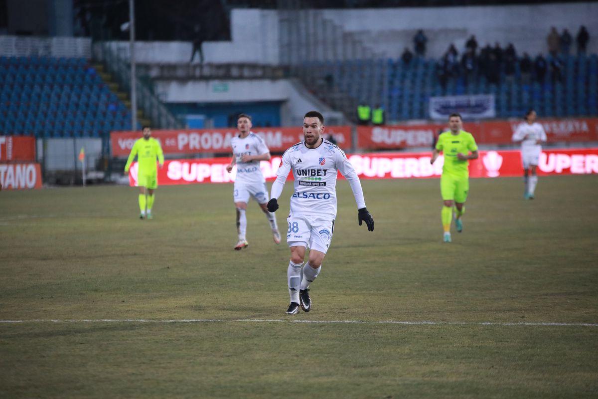 FC Botoșani - Poli Iași 2-1, în etapa #24 » Un gol marcat în prelungiri o duce pe Dinamo pe ultimul loc în Liga 1!