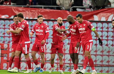 Dinamo se refuză! „Câinii” oferă salarii mari, dar jucătorii au alte opțiuni » Anunțul lui Zăvăleanu