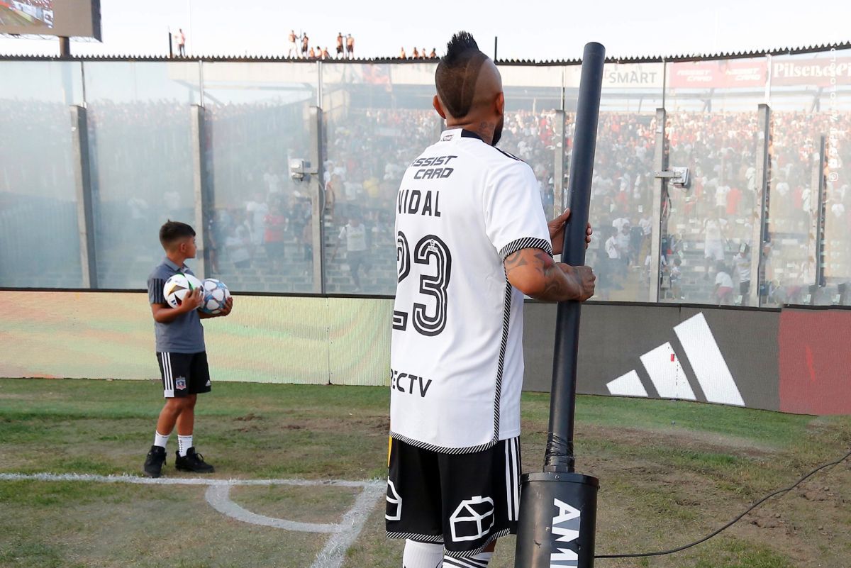Arturo Vidal, prezentat la Colo Colo