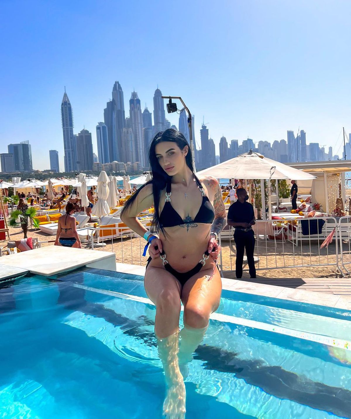 Ana Porgras, topless la Survivor All Stars