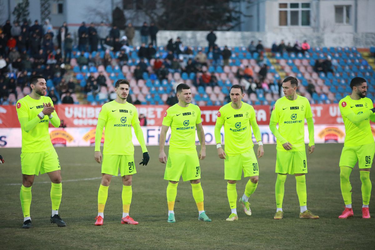 FC Botoșani - Poli Iași 2-1, în etapa #24 » Un gol marcat în prelungiri o duce pe Dinamo pe ultimul loc în Liga 1!