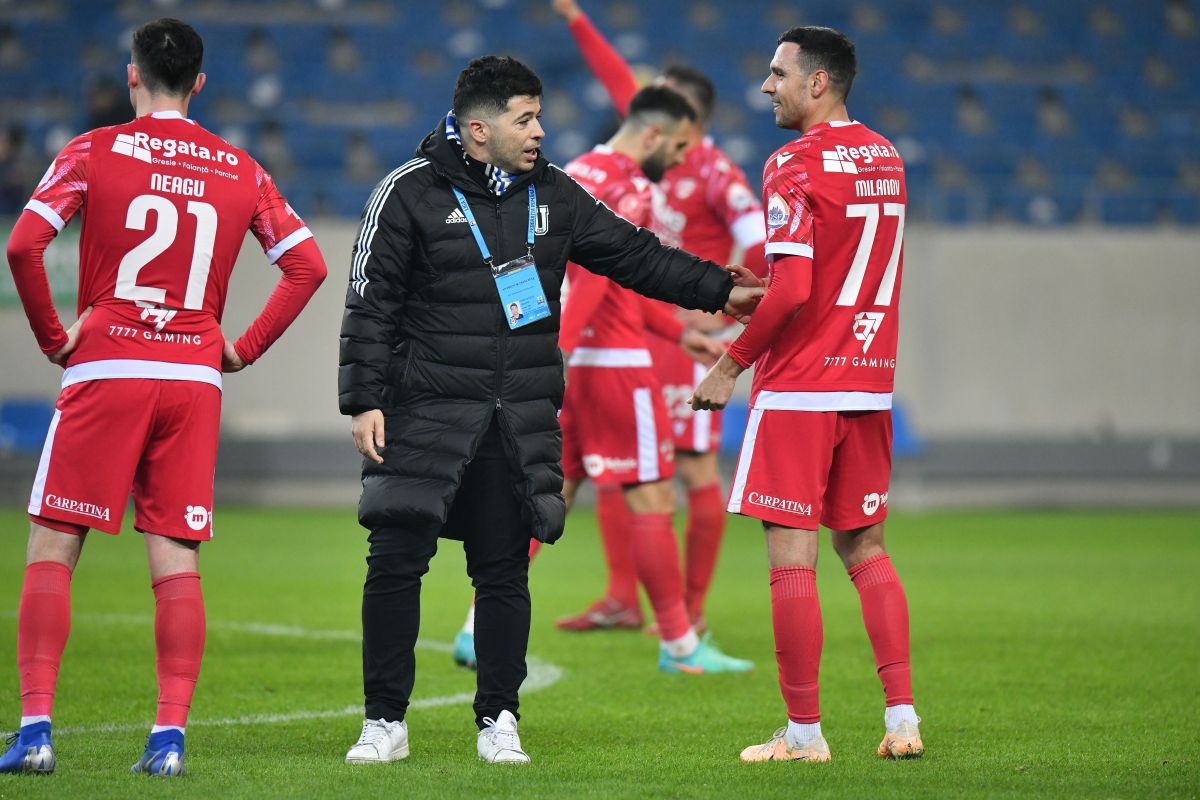 Patriche și Velkovski, ridiculizați de Bauza » Gol GENIAL marcat în FCU Craiova - Dinamo