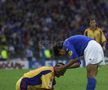 Damiano Tommasi îl consolează pe Gică Hagi în Italia - România 2-0, Euro 2000