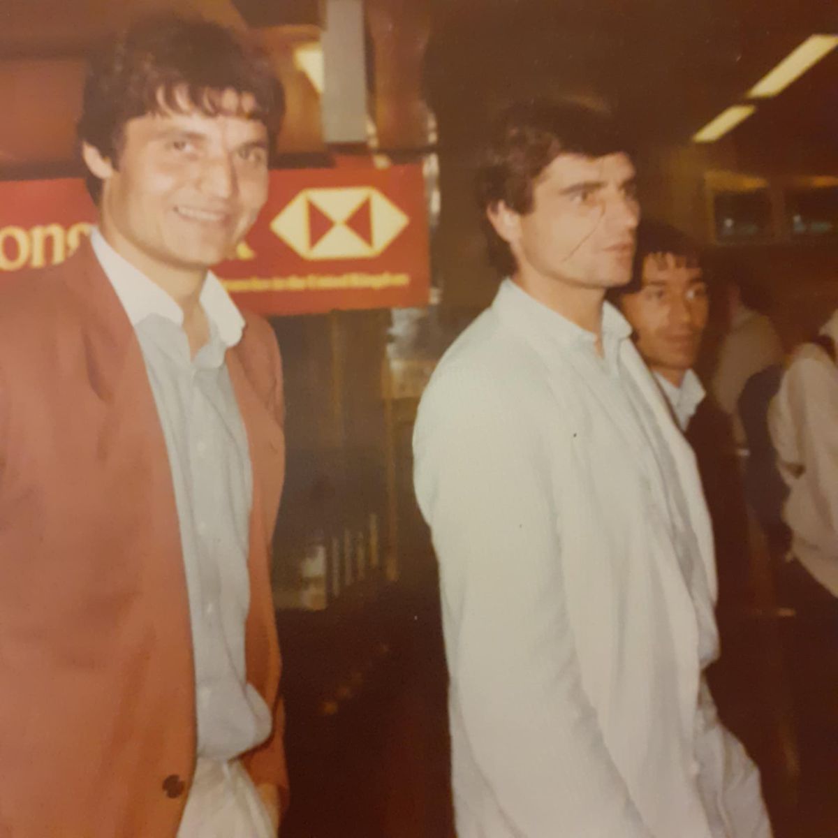 Interviu tulburător cu fratele lui Michael Klein, la 32 de ani de la decesul fostului „tricolor”: „Soția și fiica sunt ahtiate după bani. Își bat joc de numele bietului Mișa”