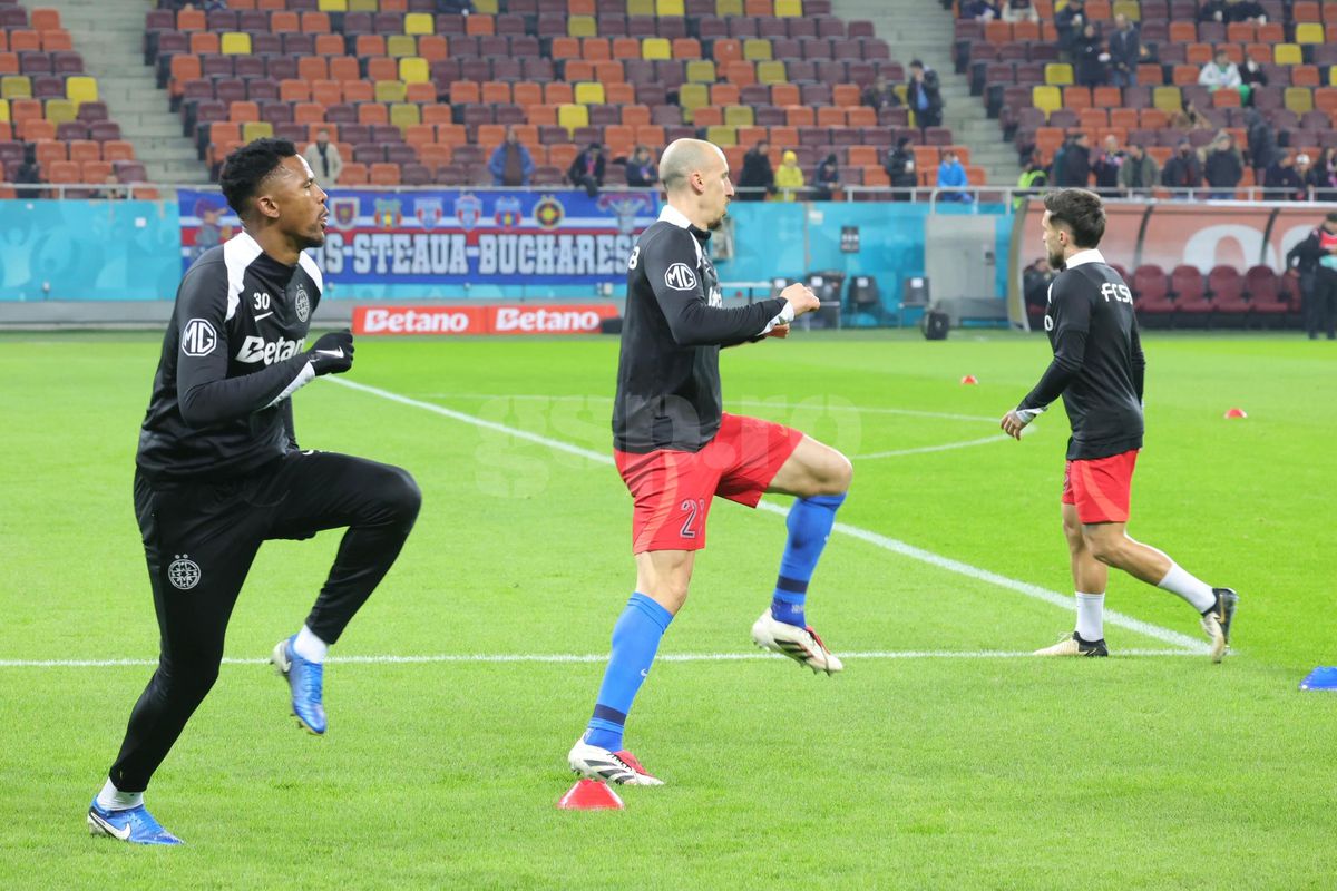 Imagini de la încălzire înainte de FCSB - CFR Cluj