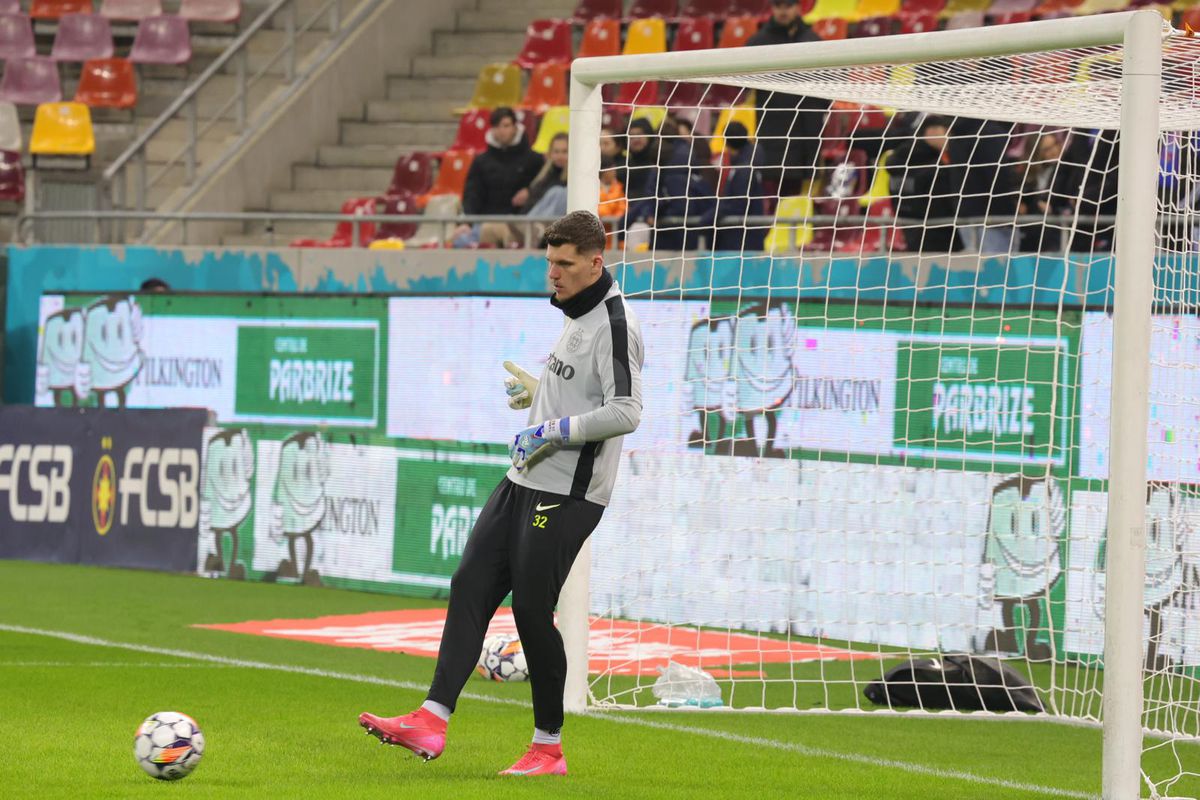 Imagini de la încălzire înainte de FCSB - CFR Cluj