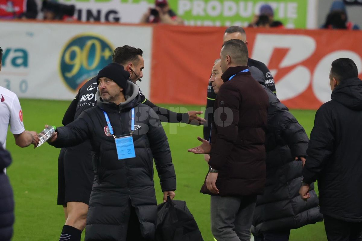 Dan Petrescu, nervos în FCSB - CFR Cluj