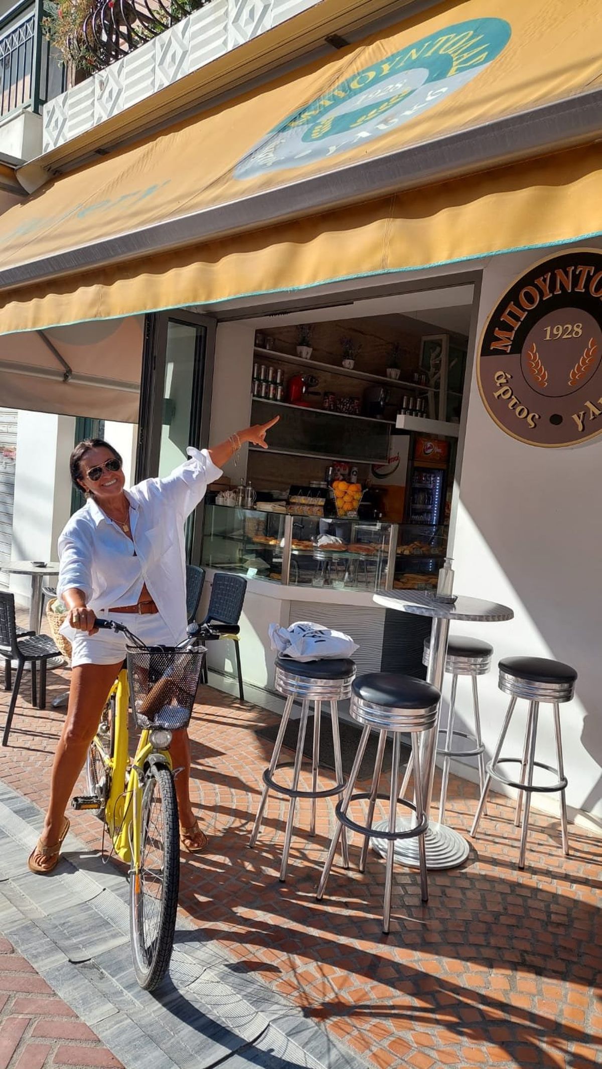 Adriana Klein sotie, Dominique Klein fiica - Michael Klein - diverse