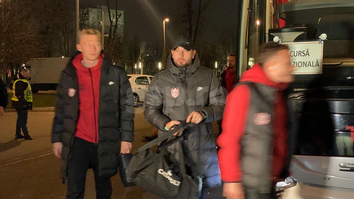 Imagini de la stadion înainte de FCSB - CFR Cluj