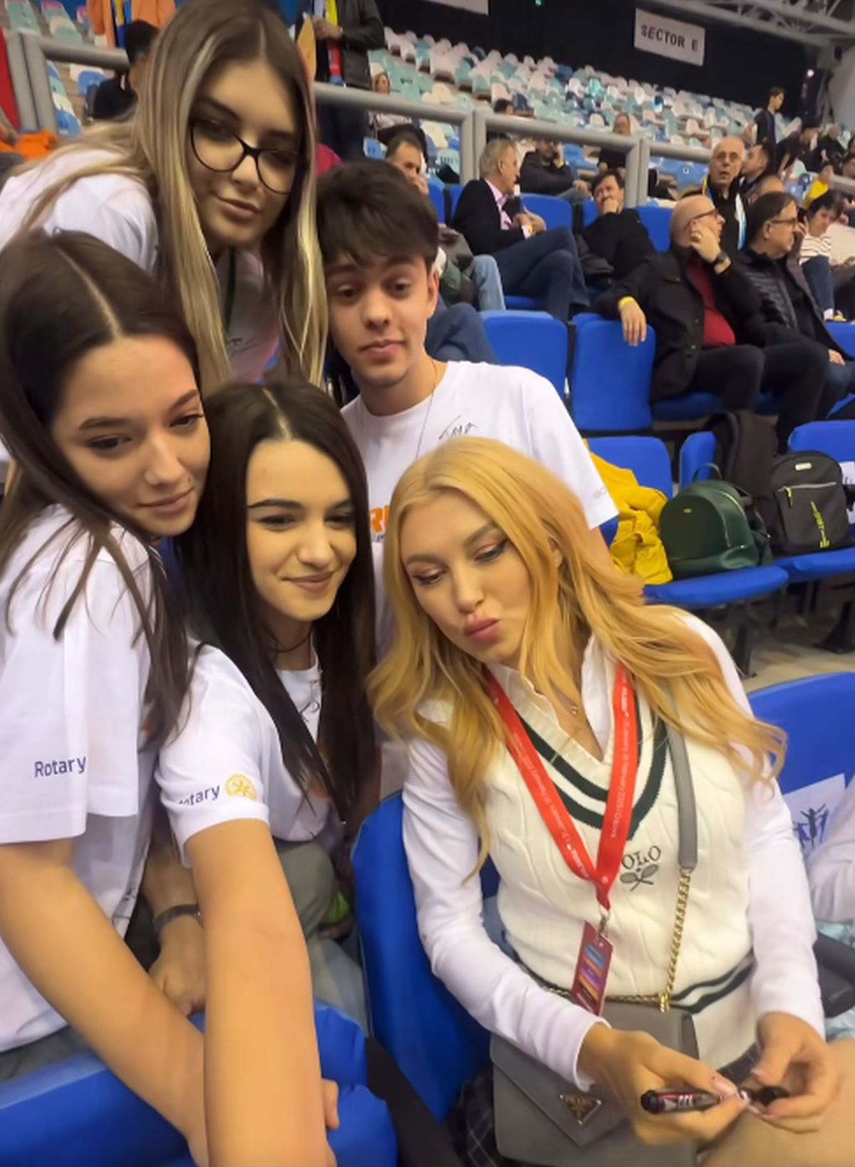 Andreea Bălan, criticată după ce a plecat în Australia, la Victor Cornea: „Îi e teamă că el își găsește vreo tinerică”