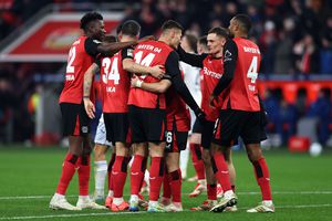 Bayer Leverkusen a învins-o pe fosta adversară a FCSB-ului și rămâne aproape de liderul Bayern